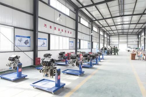 四川省工业贸易学校招生专业